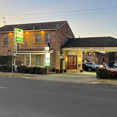 Cedar Lodge Motel 아미데일 외부 사진