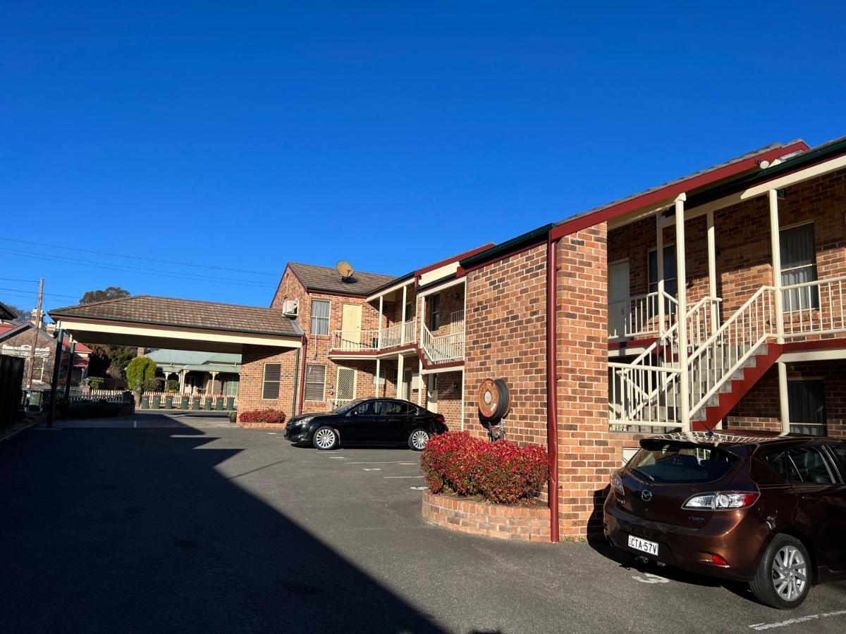 Cedar Lodge Motel 아미데일 외부 사진